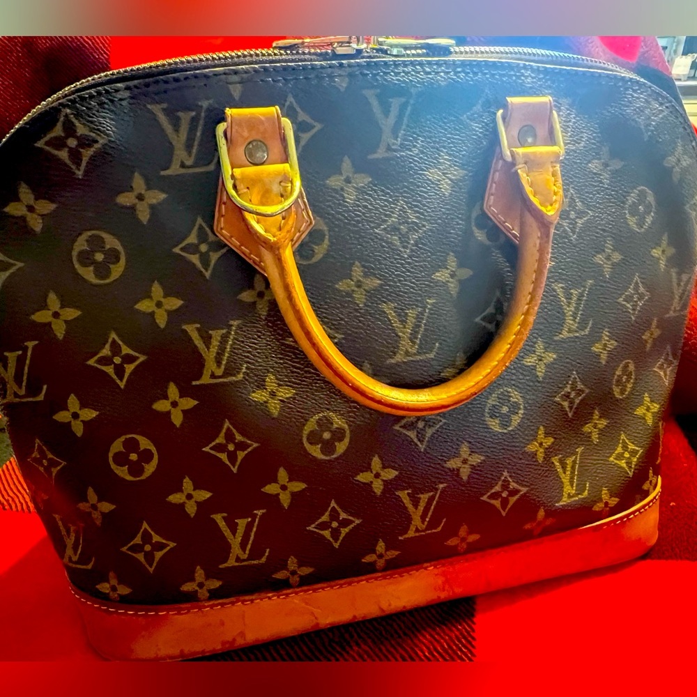 Louis Vuitton Alma PM Monogram Handbag BA0997